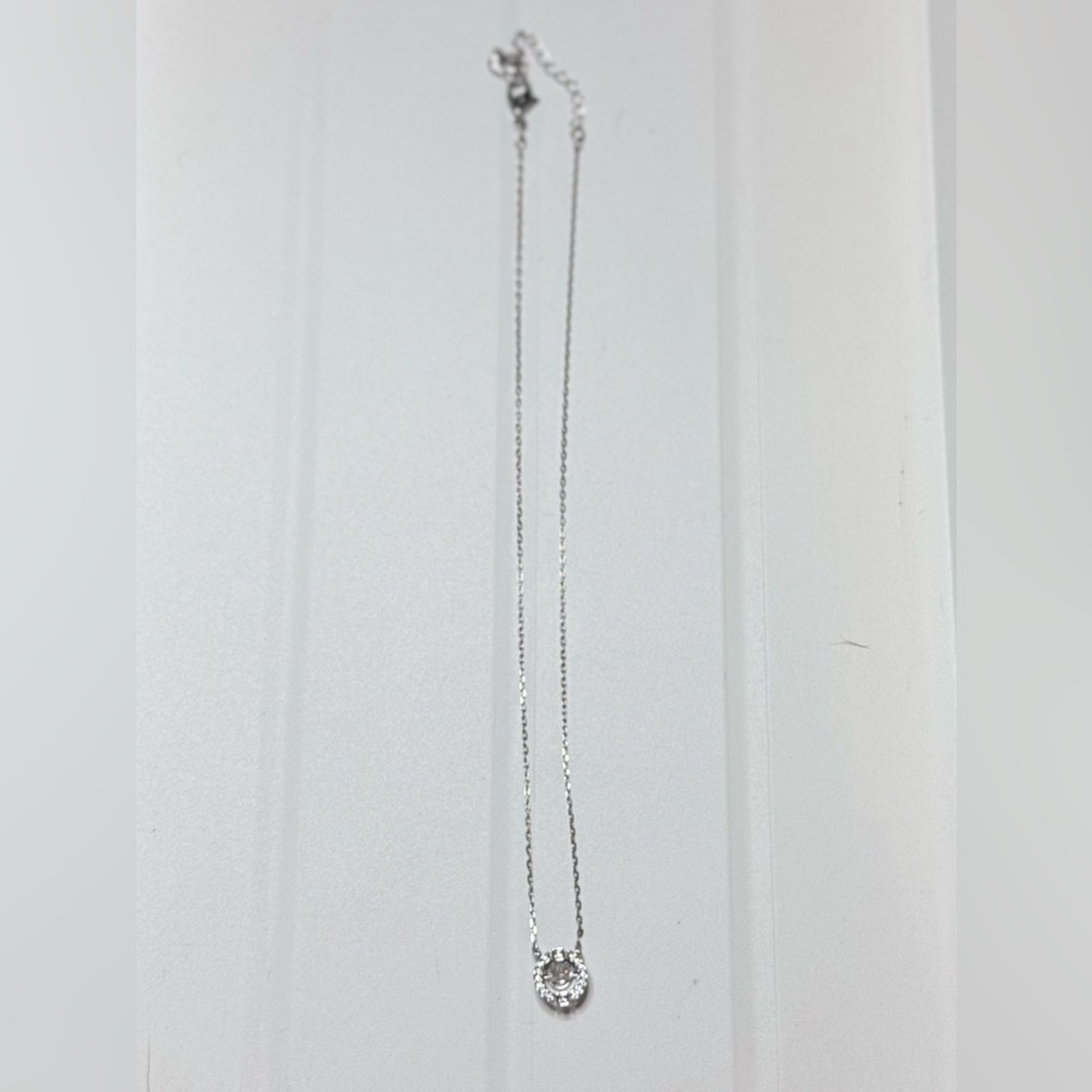 EUC Swarovski 17in Silver Una Necklace - Picture 6 of 9